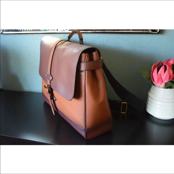 SOLD NWT Coach Hudson Leather Messenger Bag - Picture 2 of 8